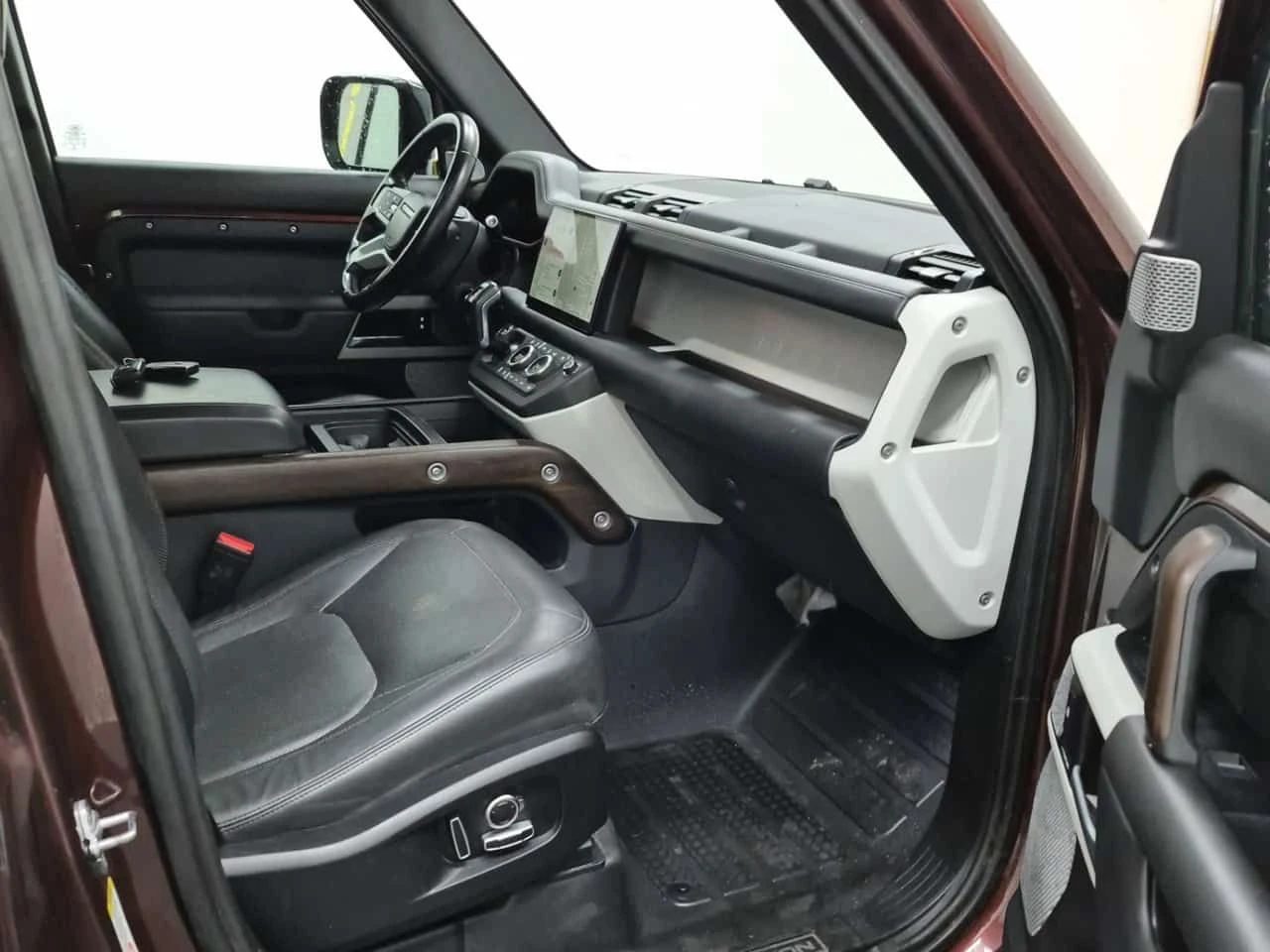 Land Rover Defender * First Edition * ПАНОРАМА* КАМЕРА* , снимка 11 - Автомобили и джипове - 54776520