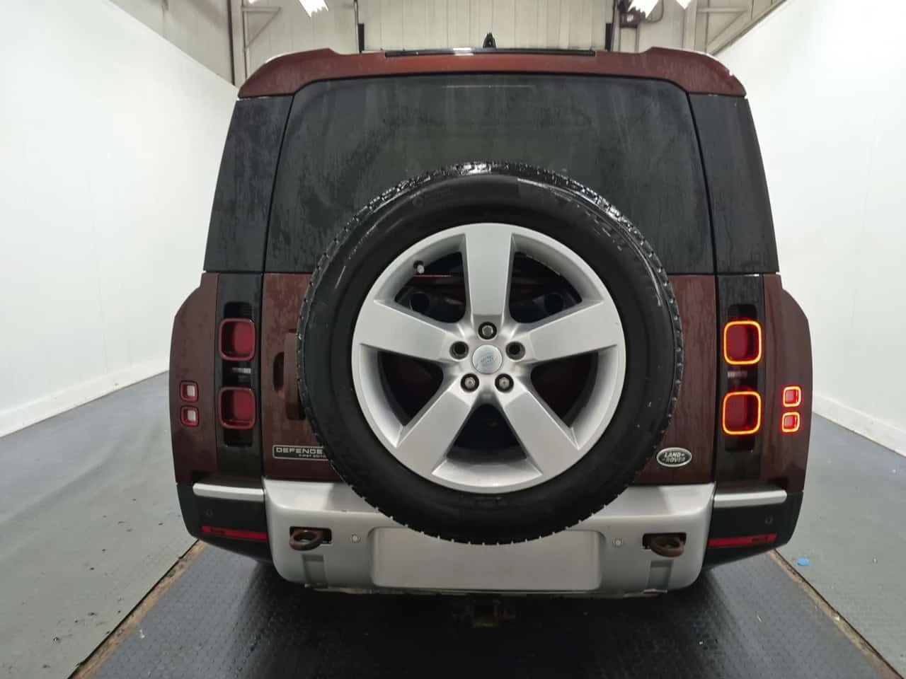 Land Rover Defender * First Edition * ПАНОРАМА* КАМЕРА* , снимка 5 - Автомобили и джипове - 54776520