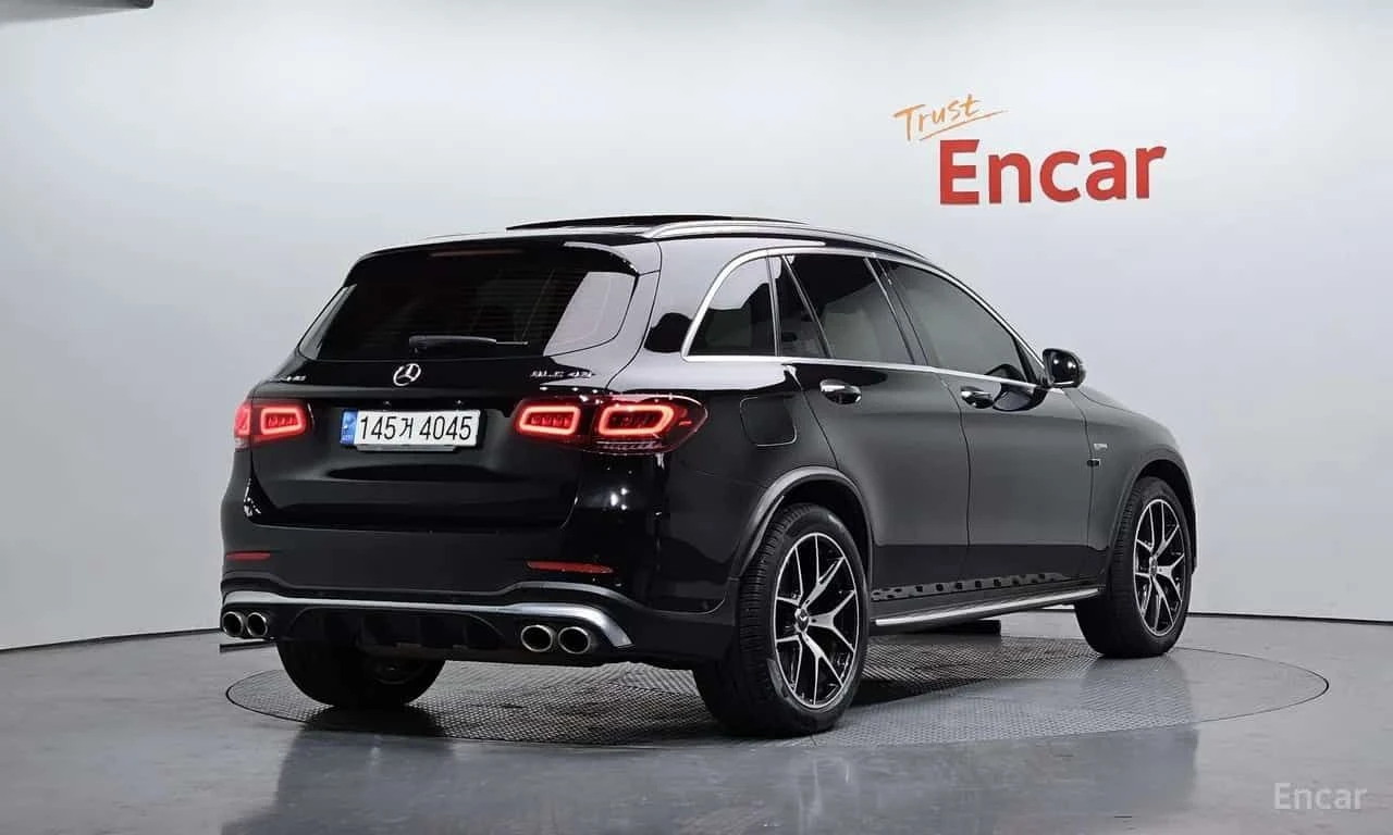 Mercedes-Benz GLC 43 AMG  4MATIC * ОПЦИЯ ЗА ФИНАНСИРАНЕ, снимка 2 - Автомобили и джипове - 55569604