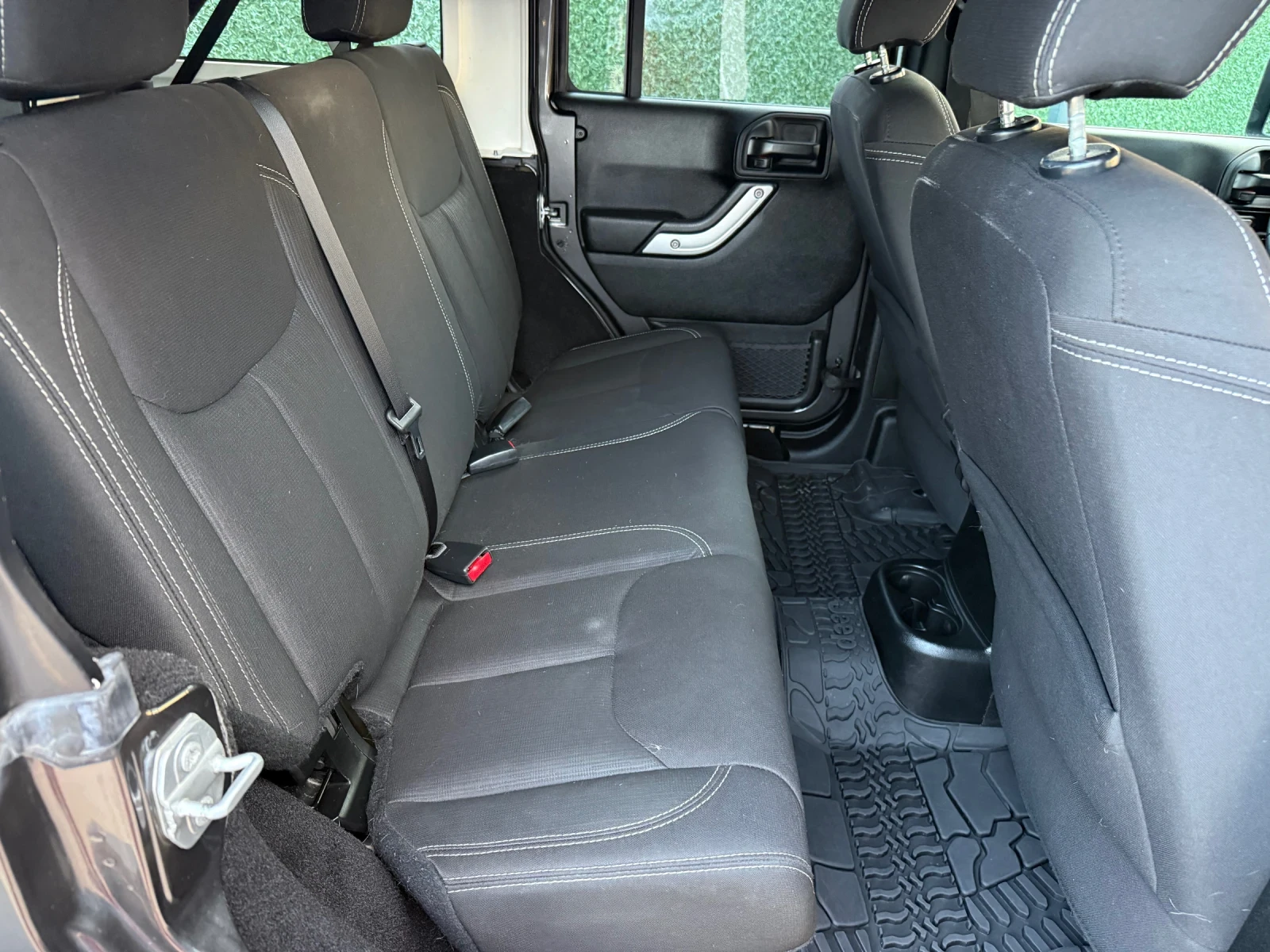 Jeep Wrangler 3.6/285к.с/РЪЧНИ СКОРОСТИ* RUBICON* 63000Km, снимка 13 - Автомобили и джипове - 55753965