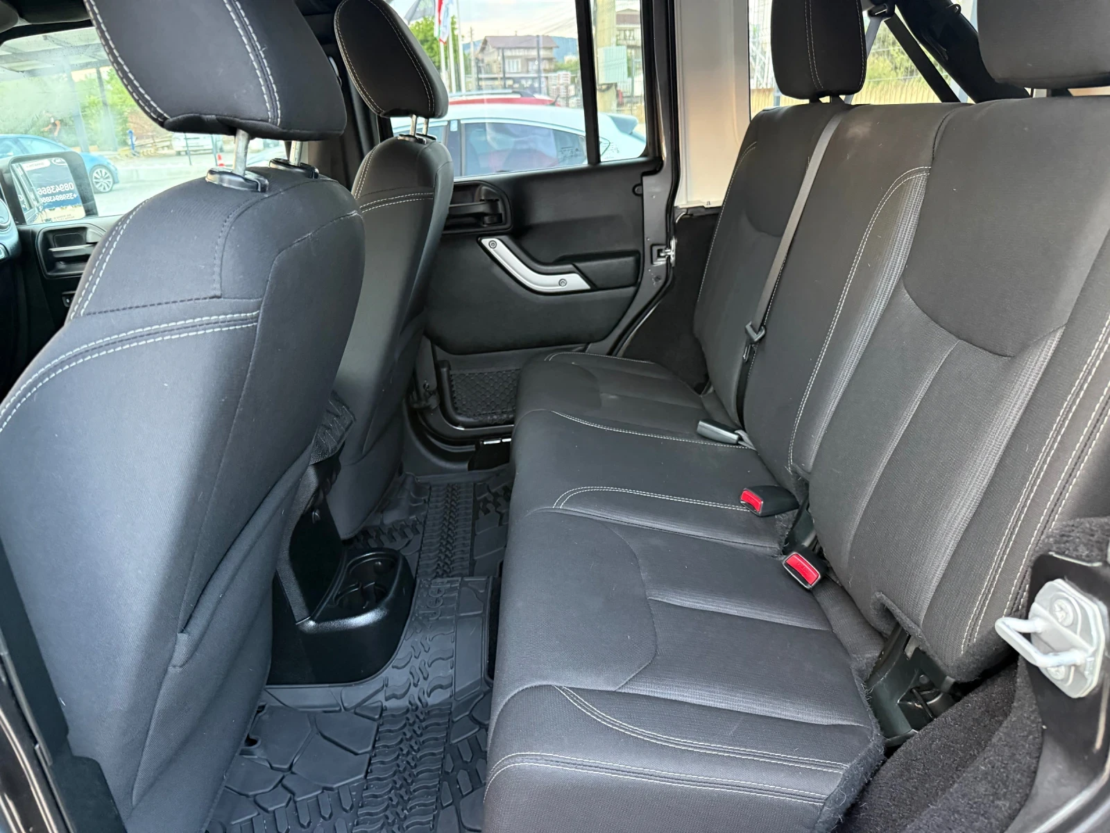 Jeep Wrangler 3.6/285к.с/РЪЧНИ СКОРОСТИ* RUBICON* 63000Km, снимка 11 - Автомобили и джипове - 55753965