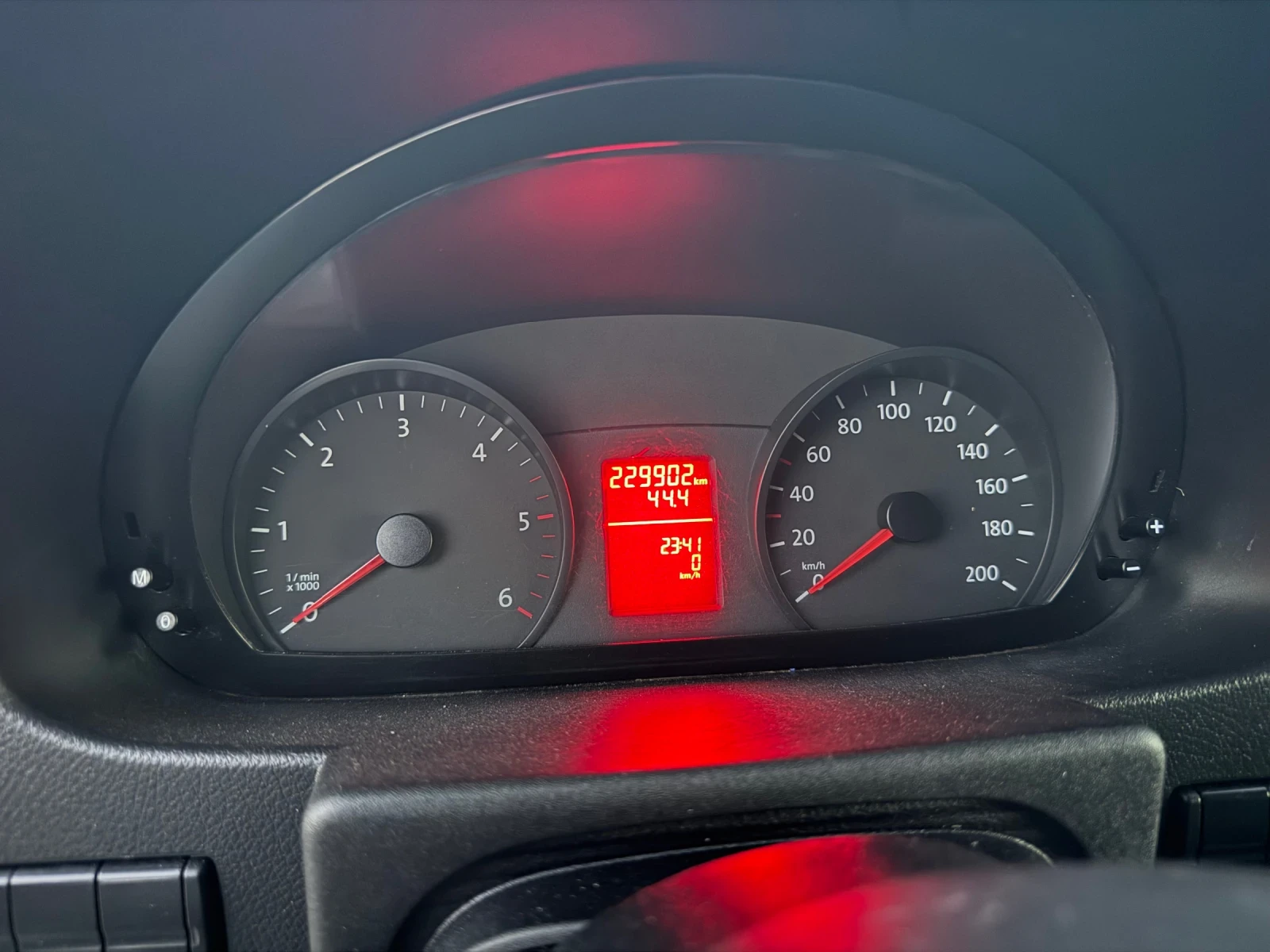 VW Crafter 2.0 TDI, снимка 11 - Бусове и автобуси - 55905927