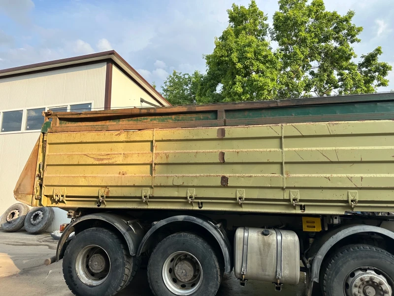 Iveco Stralis, снимка 8 - Камиони - 52443160