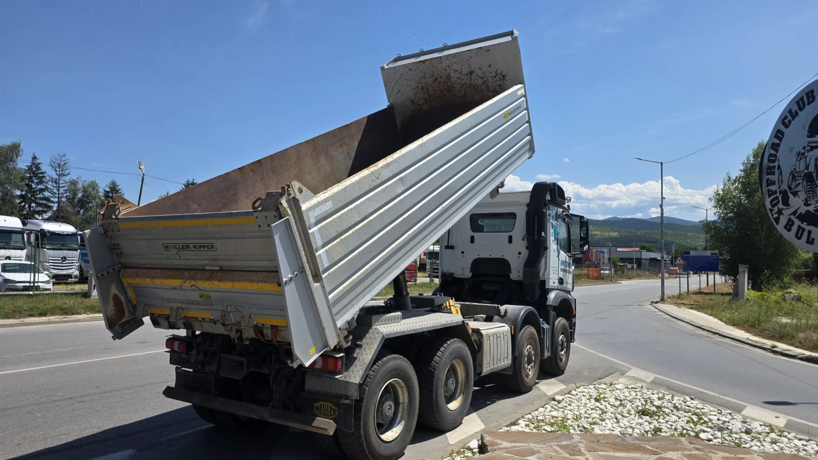 Mercedes-Benz Arocs 41 51 EURO 6 8X4, снимка 3 - Камиони - 55299437
