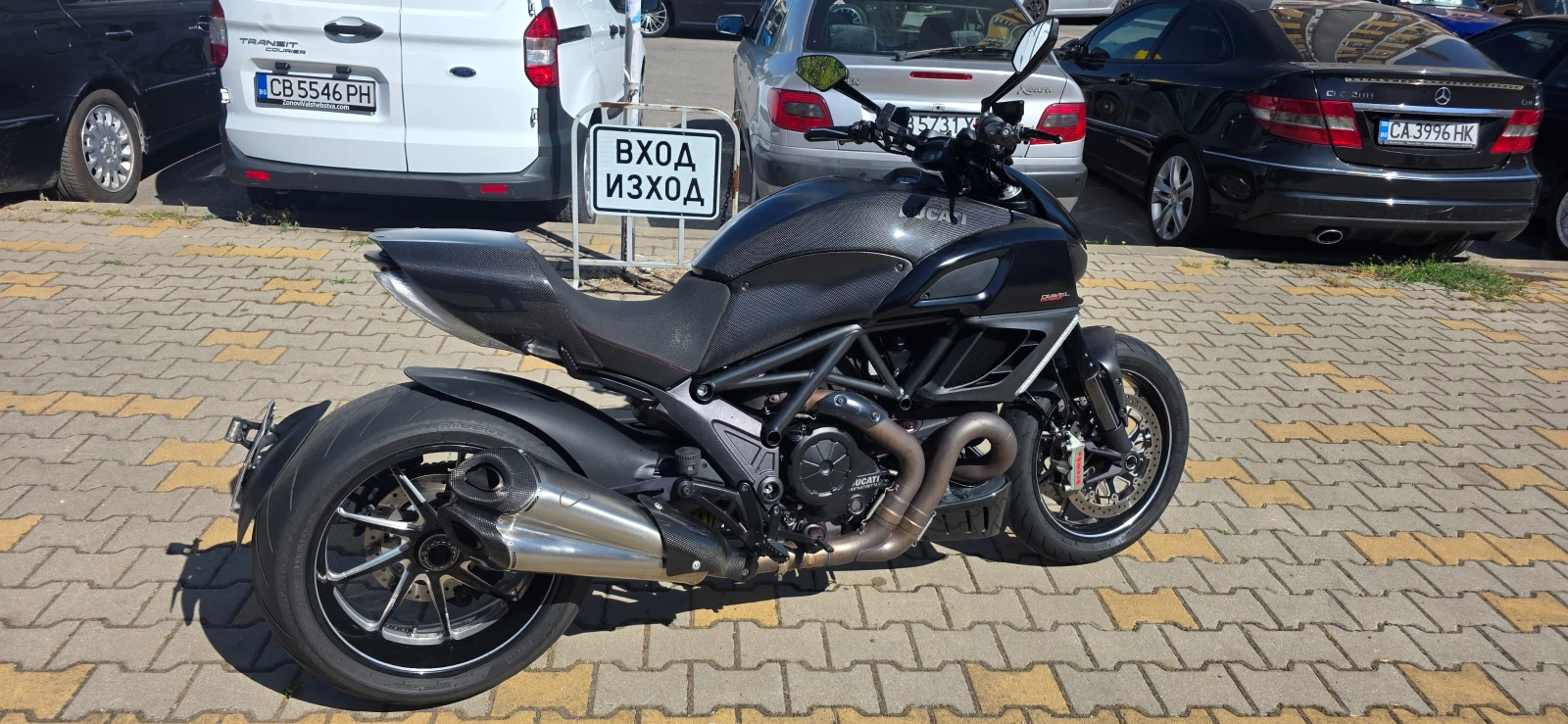 Ducati Diavel Carbon , снимка 7 - Мотоциклети и мототехника - 55079402