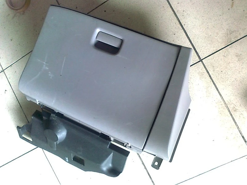 жабка за Нисан Алмера Тино (1)