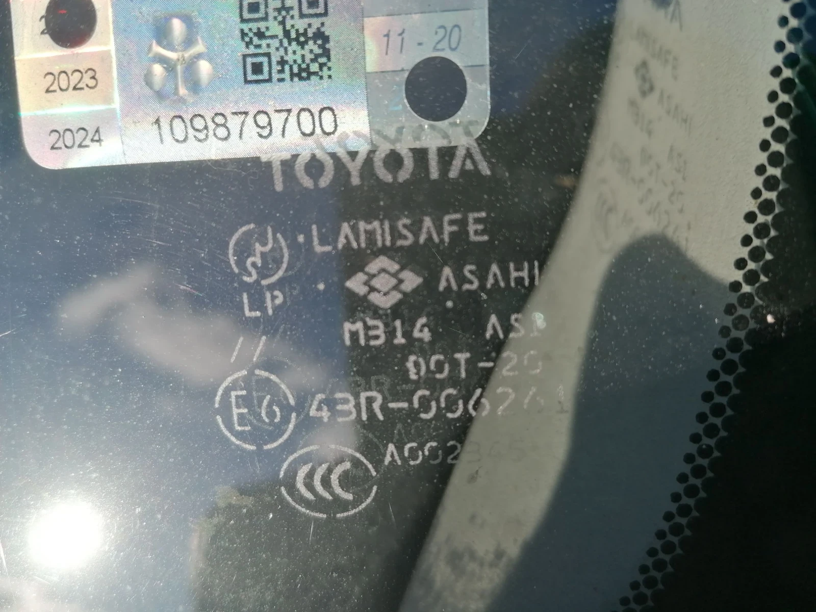       4 2004  | Mobile.bg   2