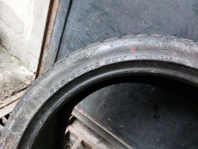 Гуми Зимни 235/40R18, снимка 4