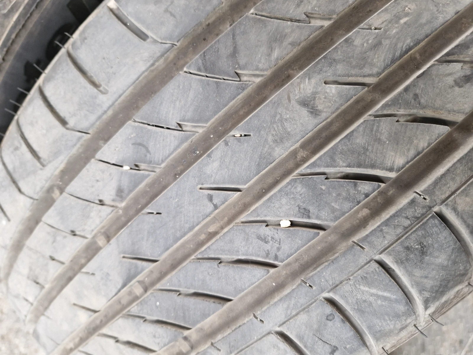 Гуми Летни 225/50R17, снимка 5 - Гуми и джанти - 53990055