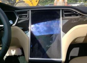 Tesla Model S на части, снимка 8