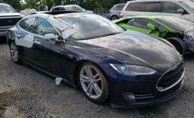 Tesla Model S на части, снимка 1