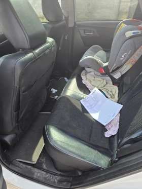 Toyota Auris, снимка 14