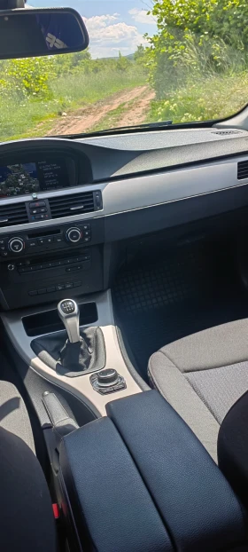BMW 320, снимка 12