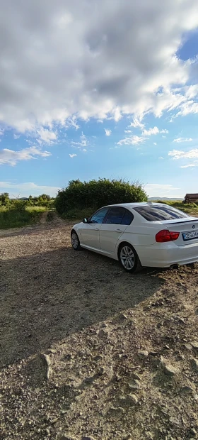 BMW 320, снимка 2