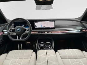 BMW i7 M70/xDrive/THEATRE SCREEN/B&W/SKY LOUNGE/CARBON/, снимка 8