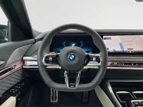 BMW i7 M70/xDrive/THEATRE SCREEN/B&W/SKY LOUNGE/CARBON/, снимка 6