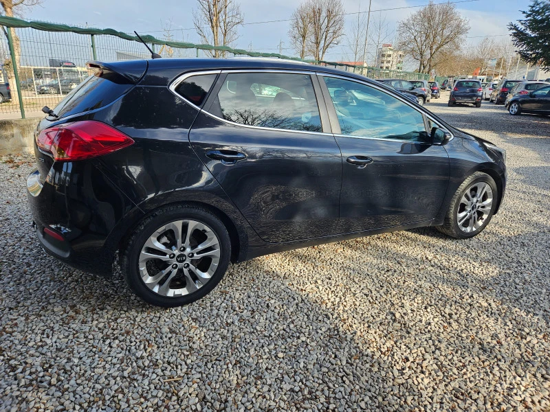 Kia Ceed 1.6 crdi 128 к.с , снимка 7 - Автомобили и джипове - 44460428