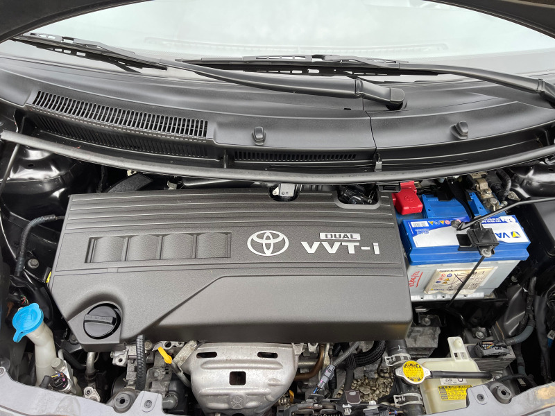 Toyota Yaris 1.3I. Face, снимка 16 - Автомобили и джипове - 45559110