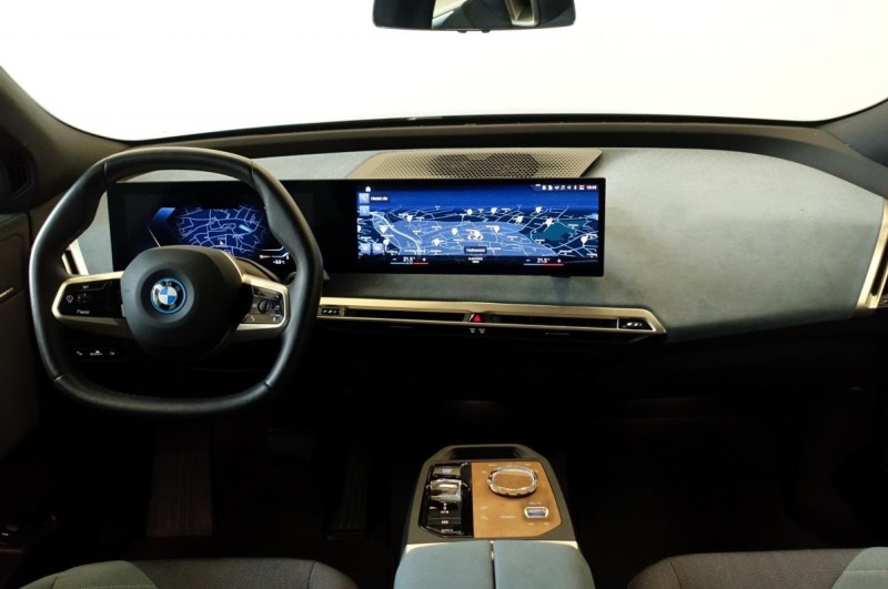 BMW iX xDrive 40 , снимка 9 - Автомобили и джипове - 45666636