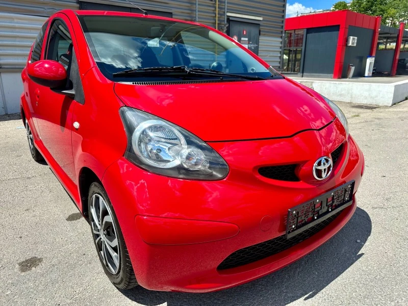 Toyota Aygo 1.0 VVT-i, снимка 5 - Автомобили и джипове - 46481878