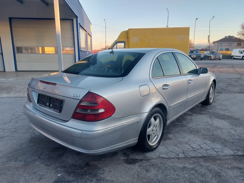 Mercedes-Benz E 220 E 220 cdi автомат , снимка 4 - Автомобили и джипове - 48509670