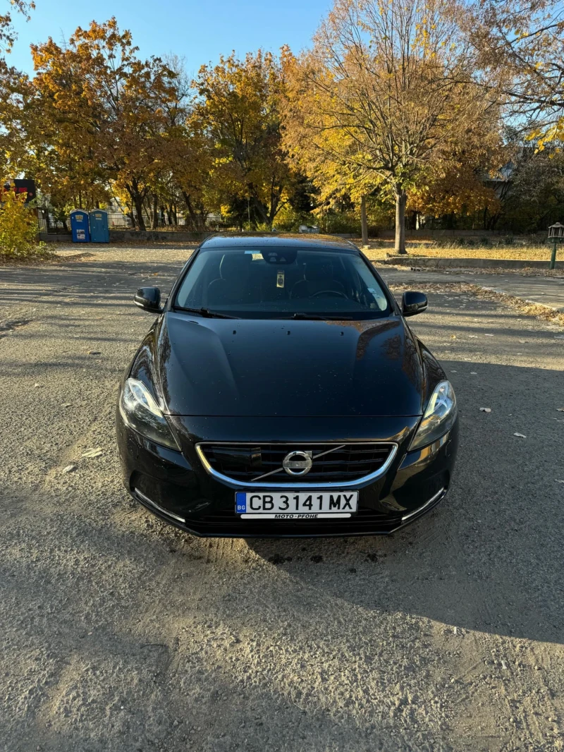 Volvo V40, снимка 1 - Автомобили и джипове - 49351453