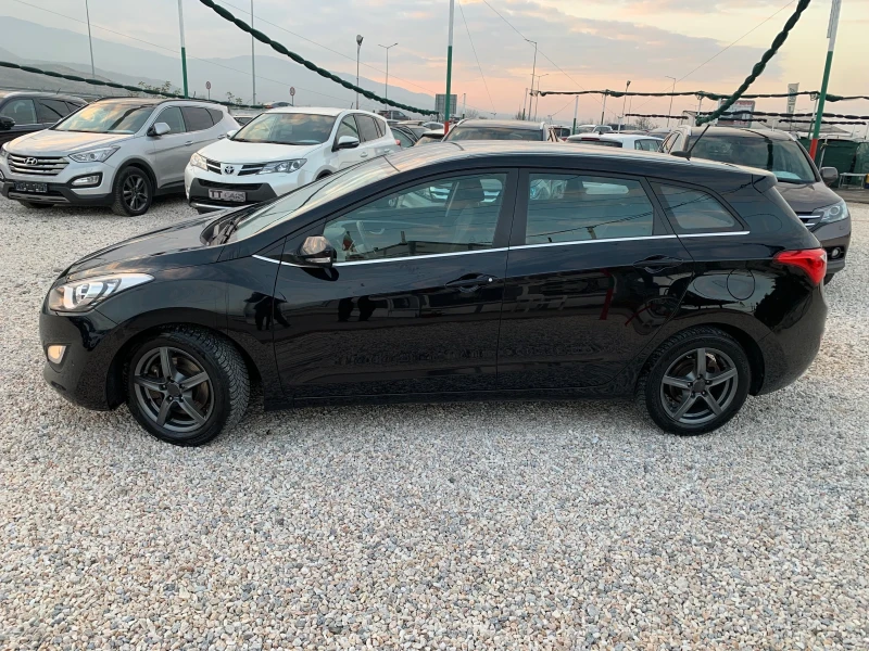 Hyundai I30 1.6 GRDI 110кс Нави , снимка 4 - Автомобили и джипове - 52867313