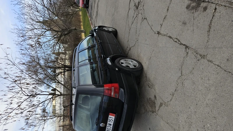 VW Golf 1.9 TDI, снимка 4 - Автомобили и джипове - 53573821