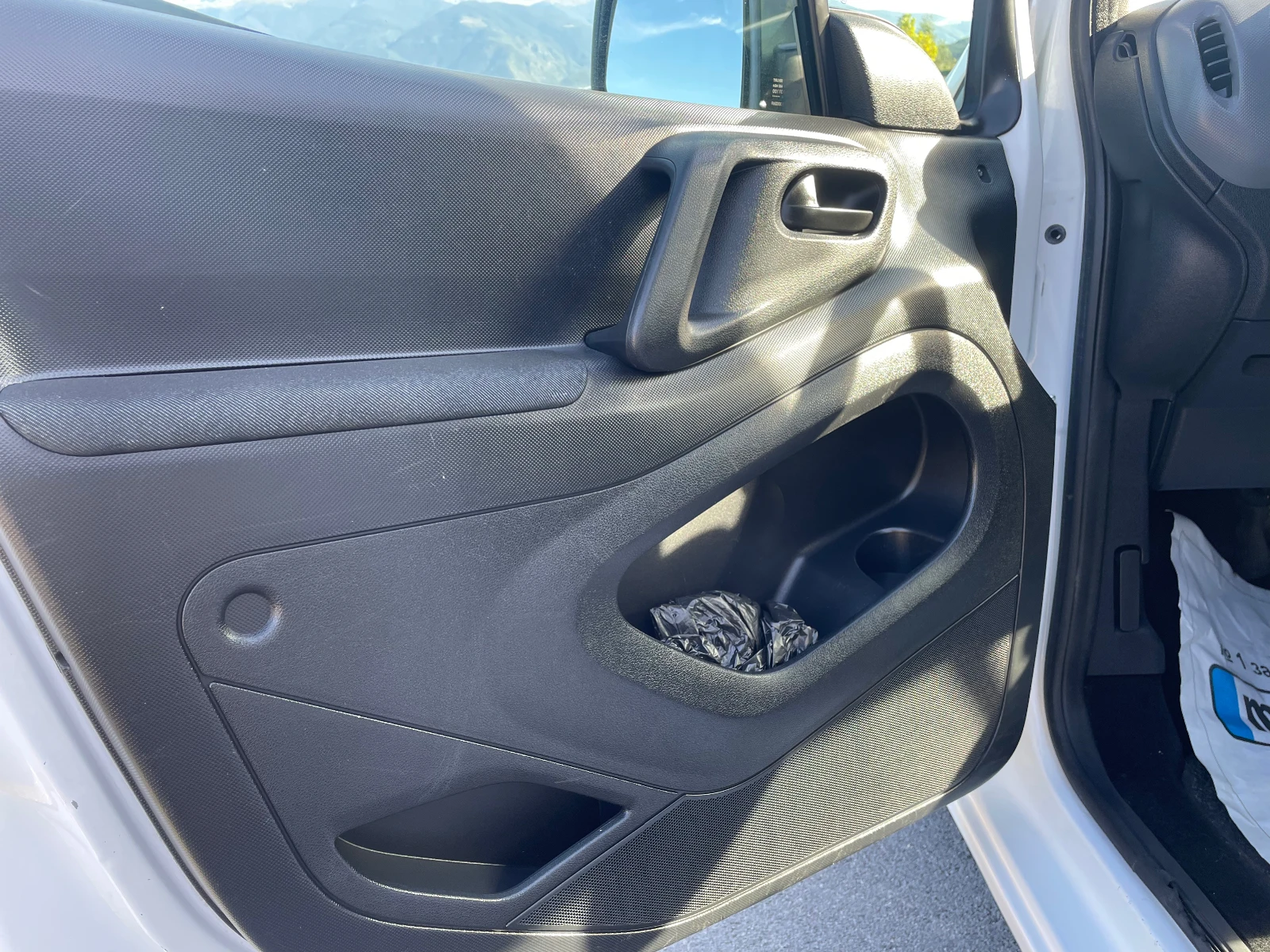 Peugeot Partner 1.6 HDI 90�.�. | Mobile.bg � ����������� 12