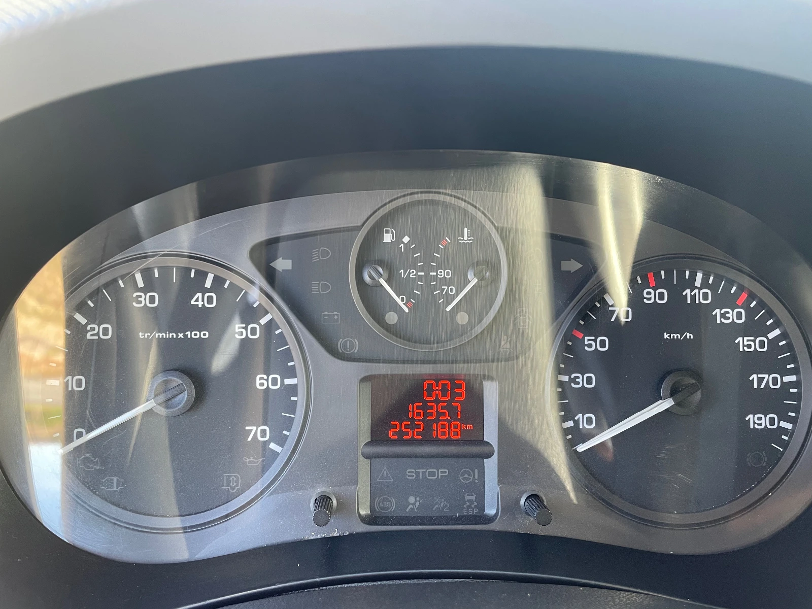 Peugeot Partner 1.6 HDI 90�.�. | Mobile.bg � ����������� 11