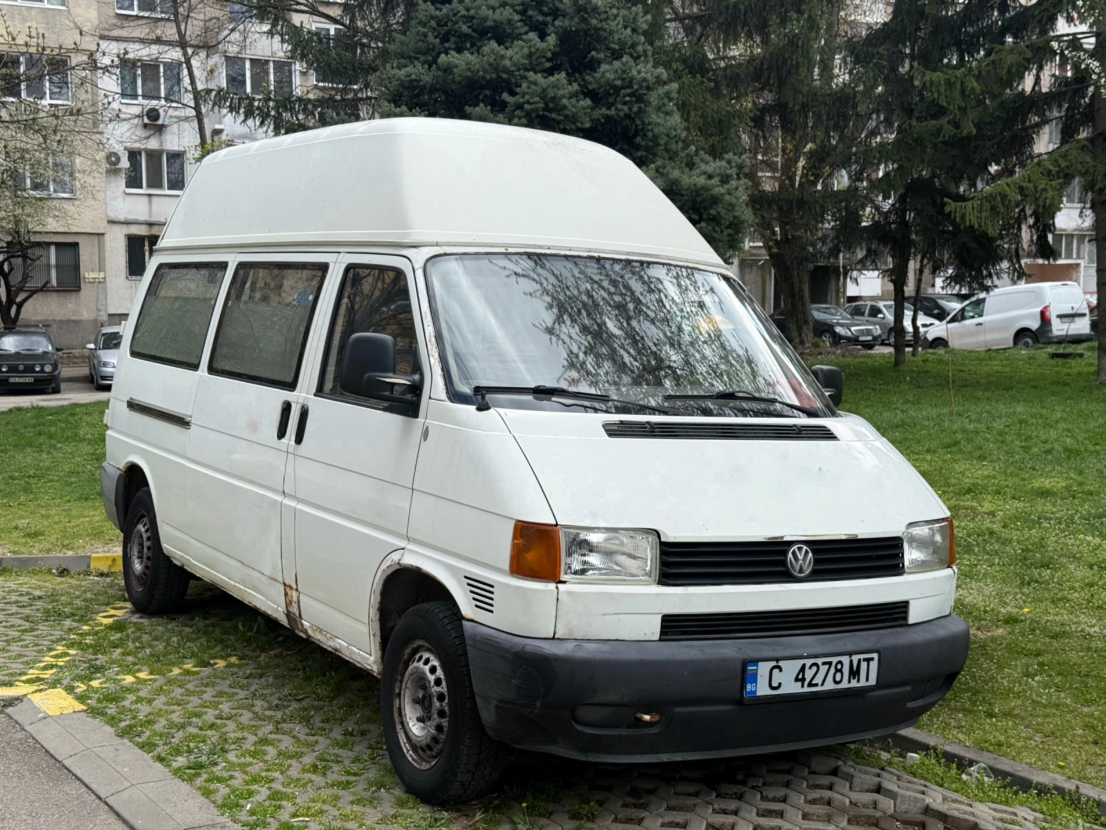 VW Multivan 1.9 TDI , снимка 2 - Автомобили и джипове - 41866483