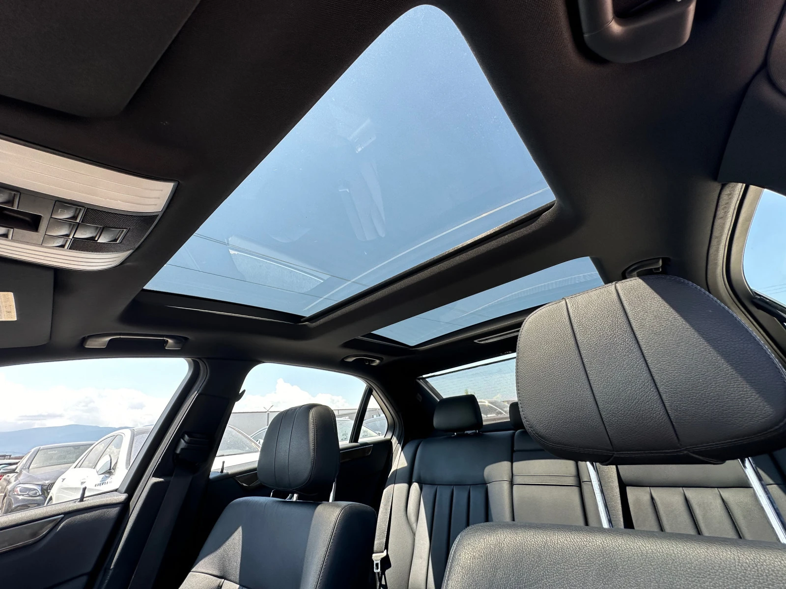 Mercedes-Benz E 500 AMG-Pack* 4-Matic* 7-G* Pano*  | Mobile.bg — изображение 12