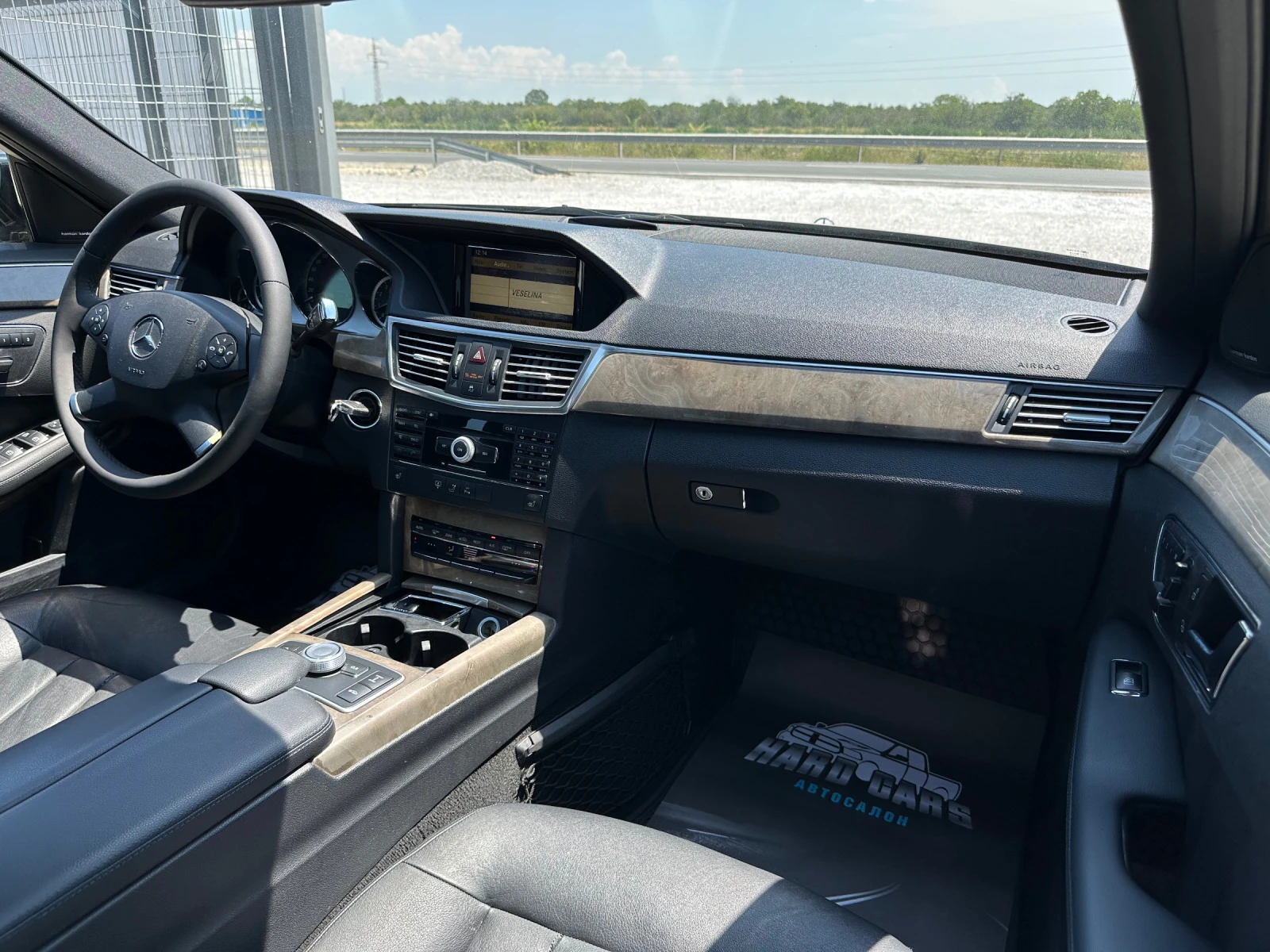 Mercedes-Benz E 500 AMG-Pack* 4-Matic* 7-G* Pano*  | Mobile.bg — изображение 13
