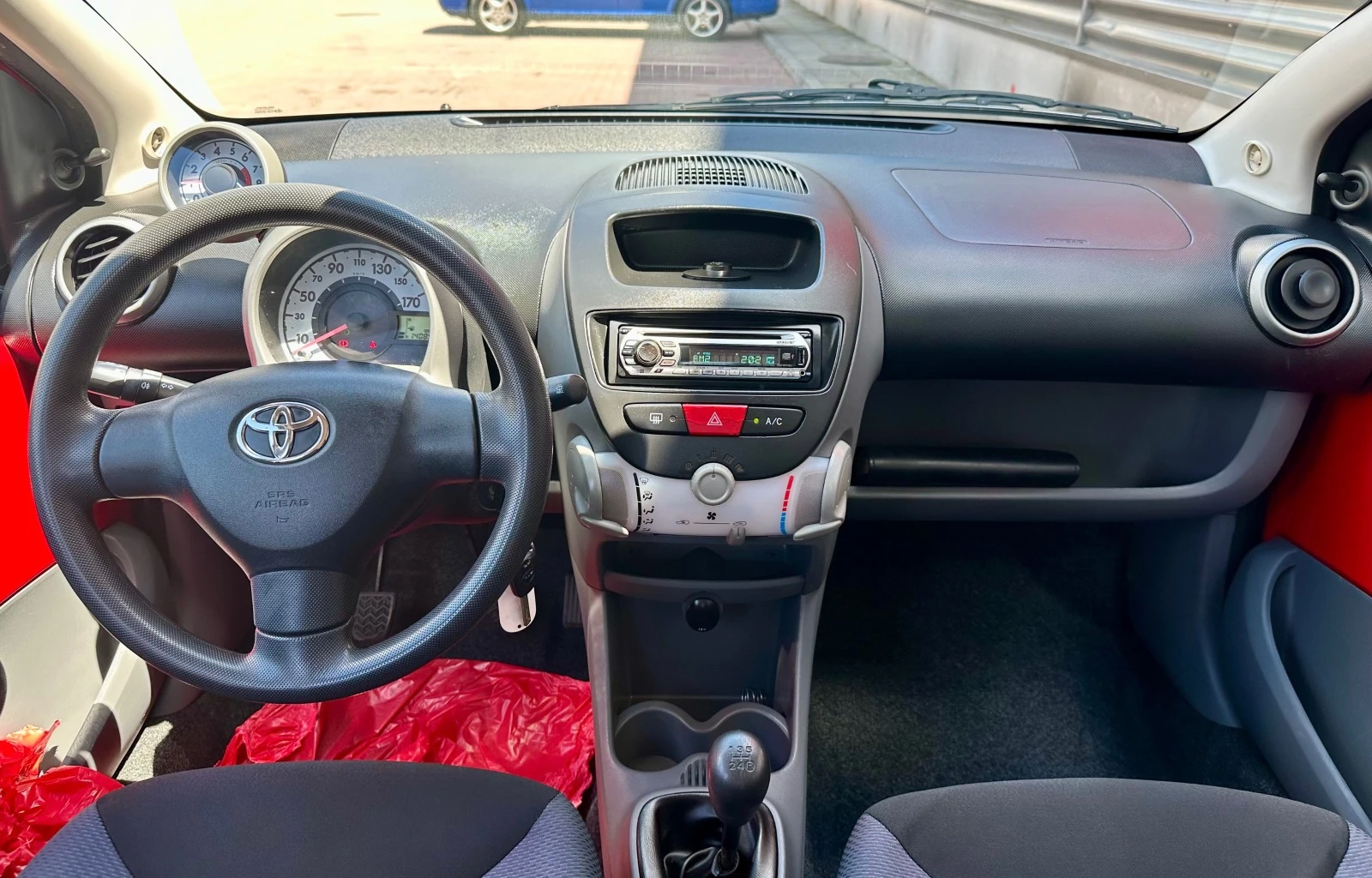 Toyota Aygo 1.0 VVT-i - изображение 9