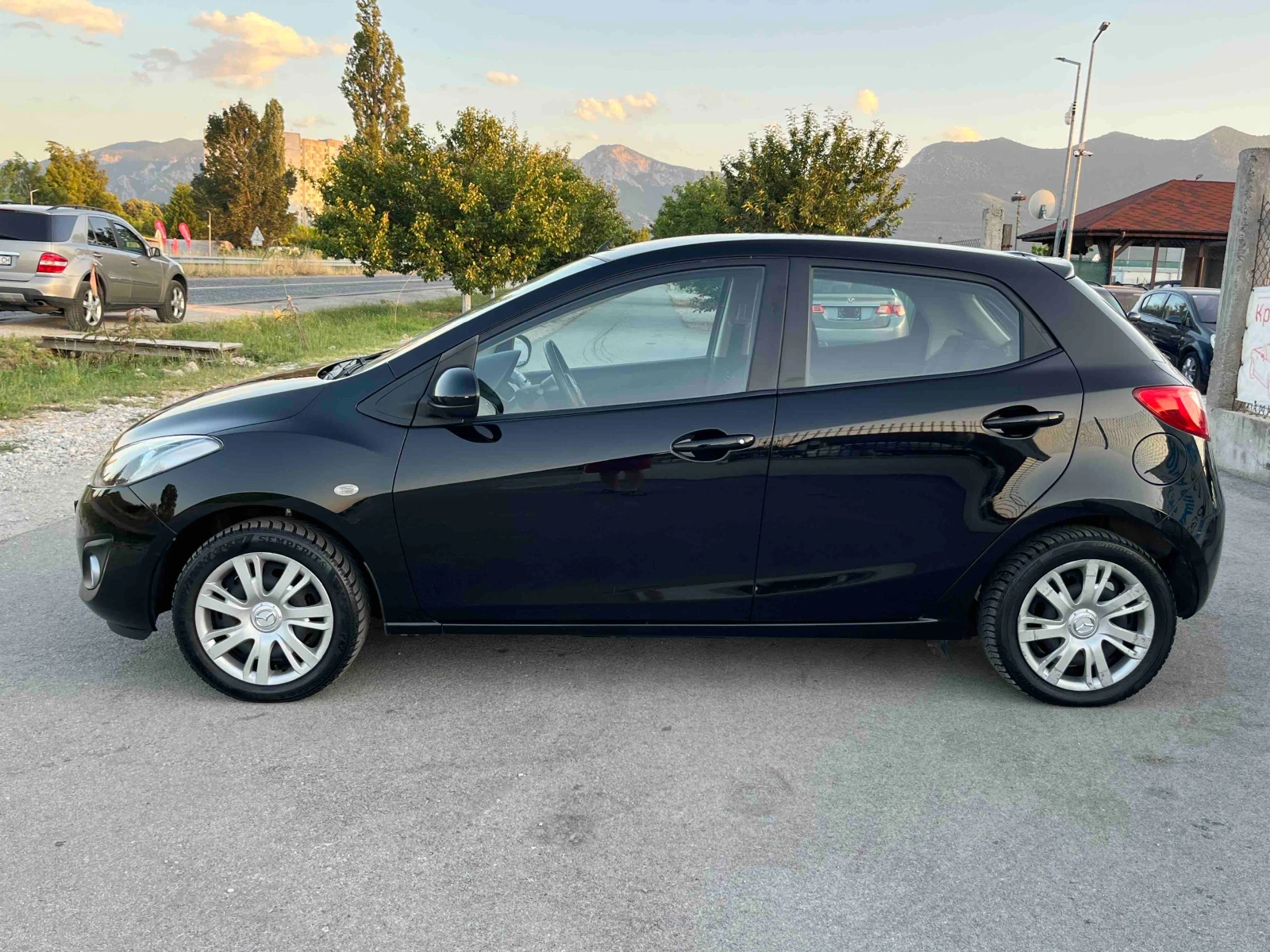 Mazda 2 1.4I 86кс 131 000км  EURO 5А КЛИМАТИК  - изображение 6
