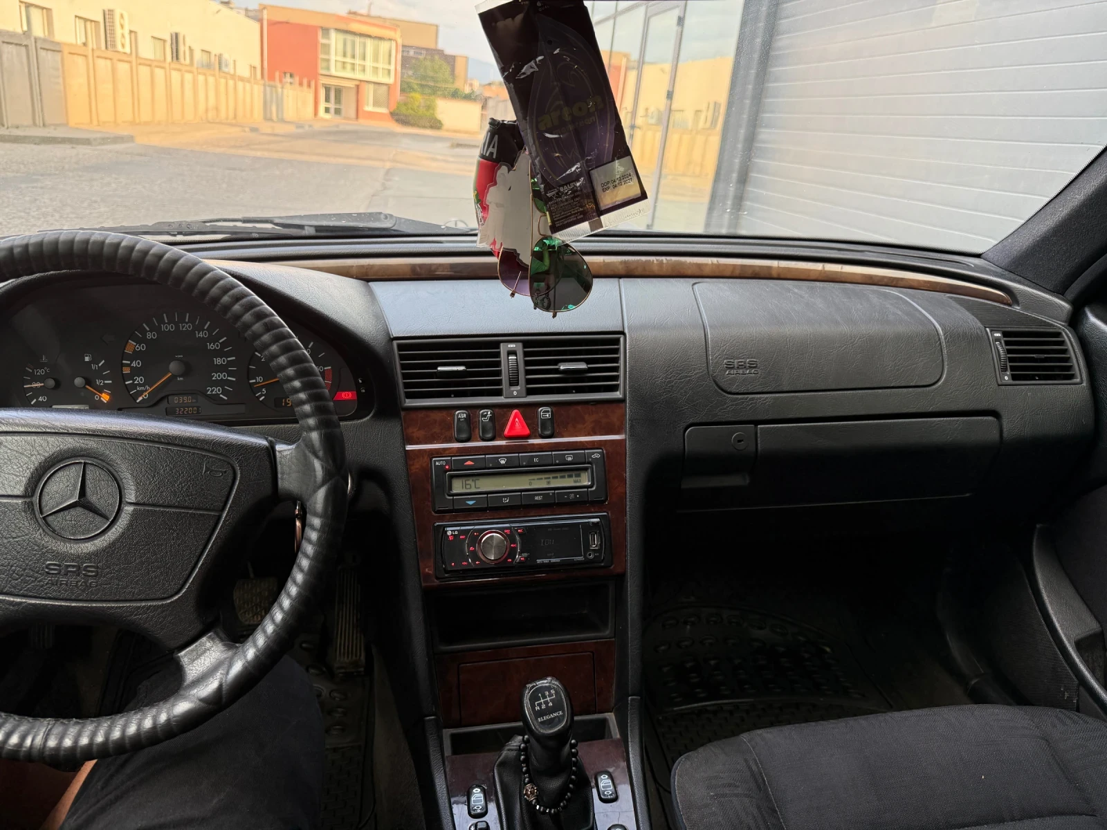 Mercedes-Benz C 250  - изображение 9