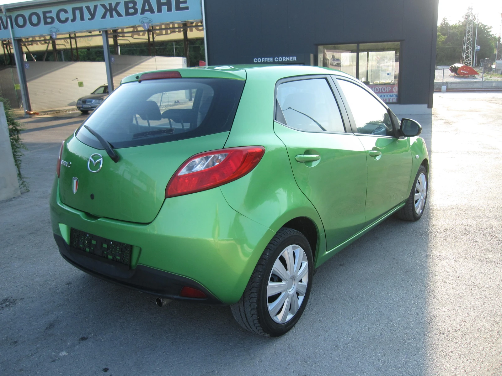 Mazda 2 1, 4-Газ.Инж. - изображение 4