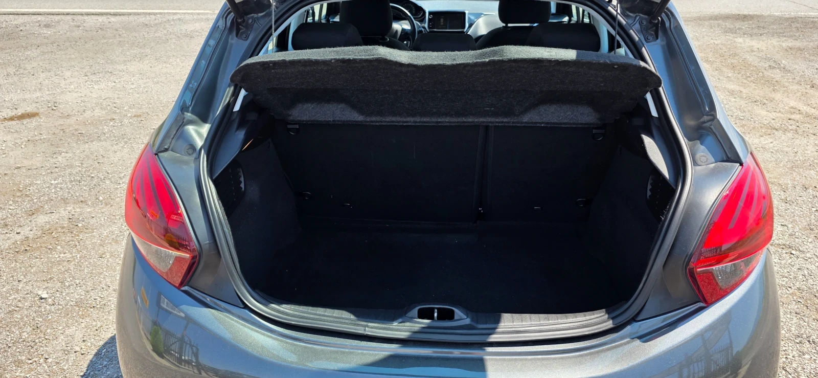 Peugeot 208 1.2 i -Allure-Turbo-Automat-110hp - изображение 5