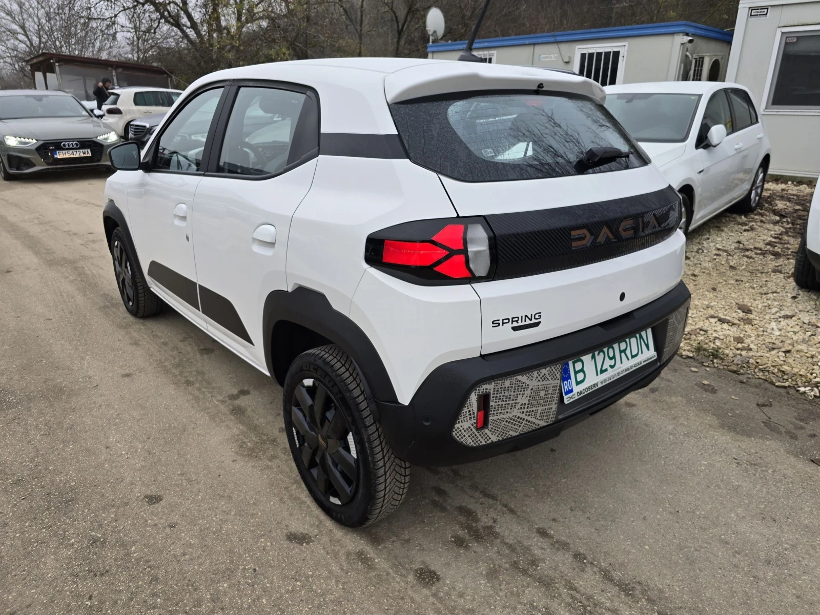 Dacia Spring EXTREME 65 Гаранция Лизинг - изображение 3