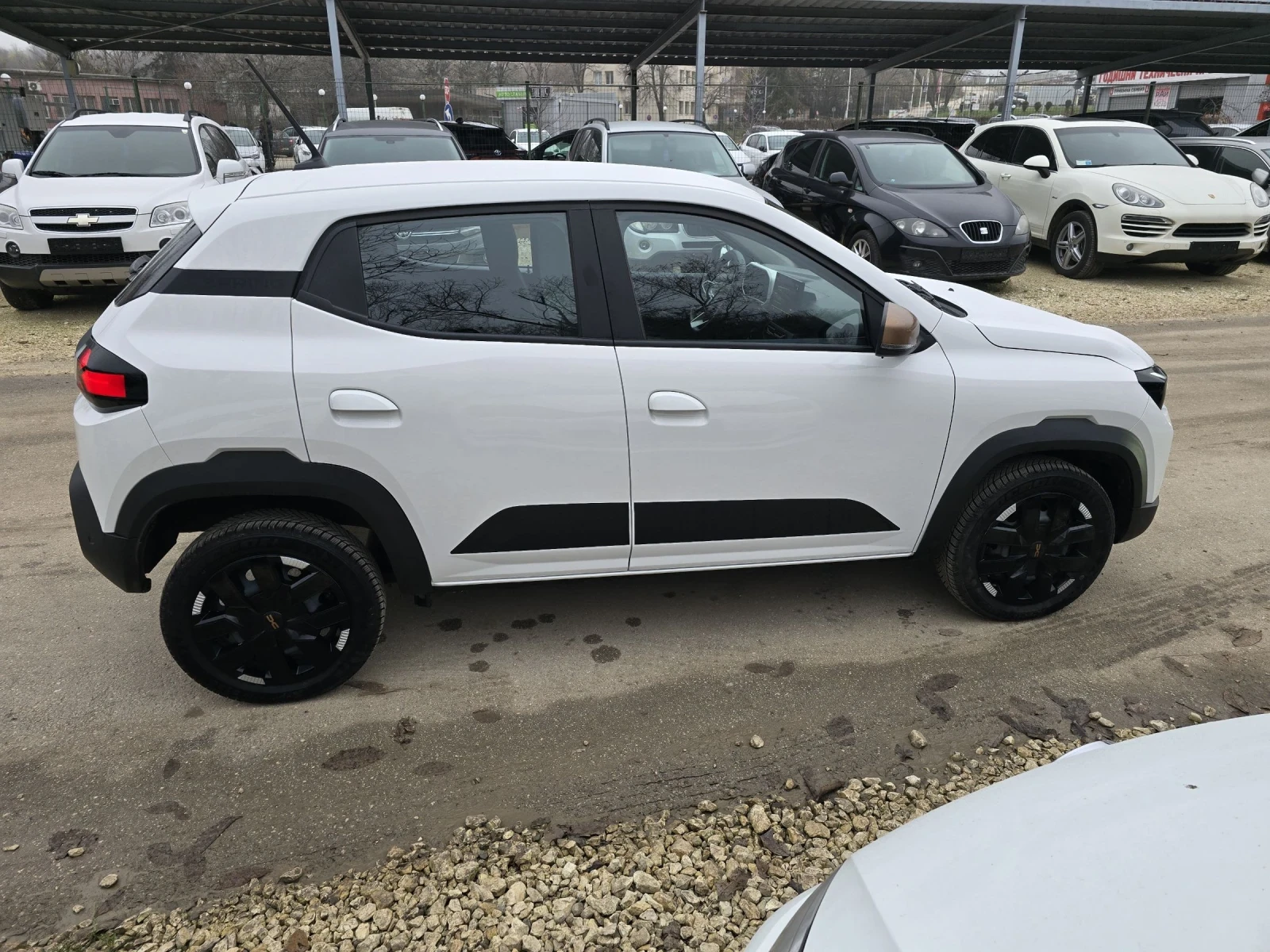 Dacia Spring EXTREME 65 Гаранция Лизинг - изображение 6