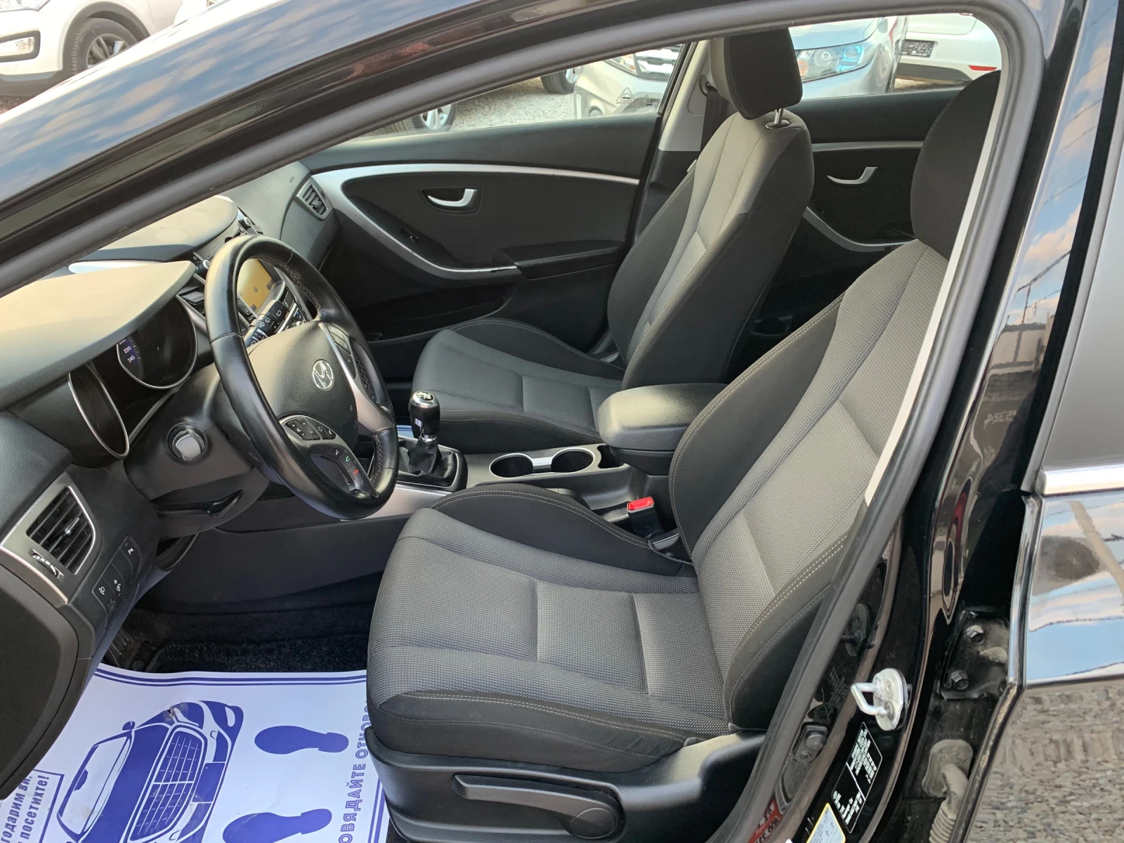 Hyundai I30 1.6 GRDI 110кс Нави  - изображение 10