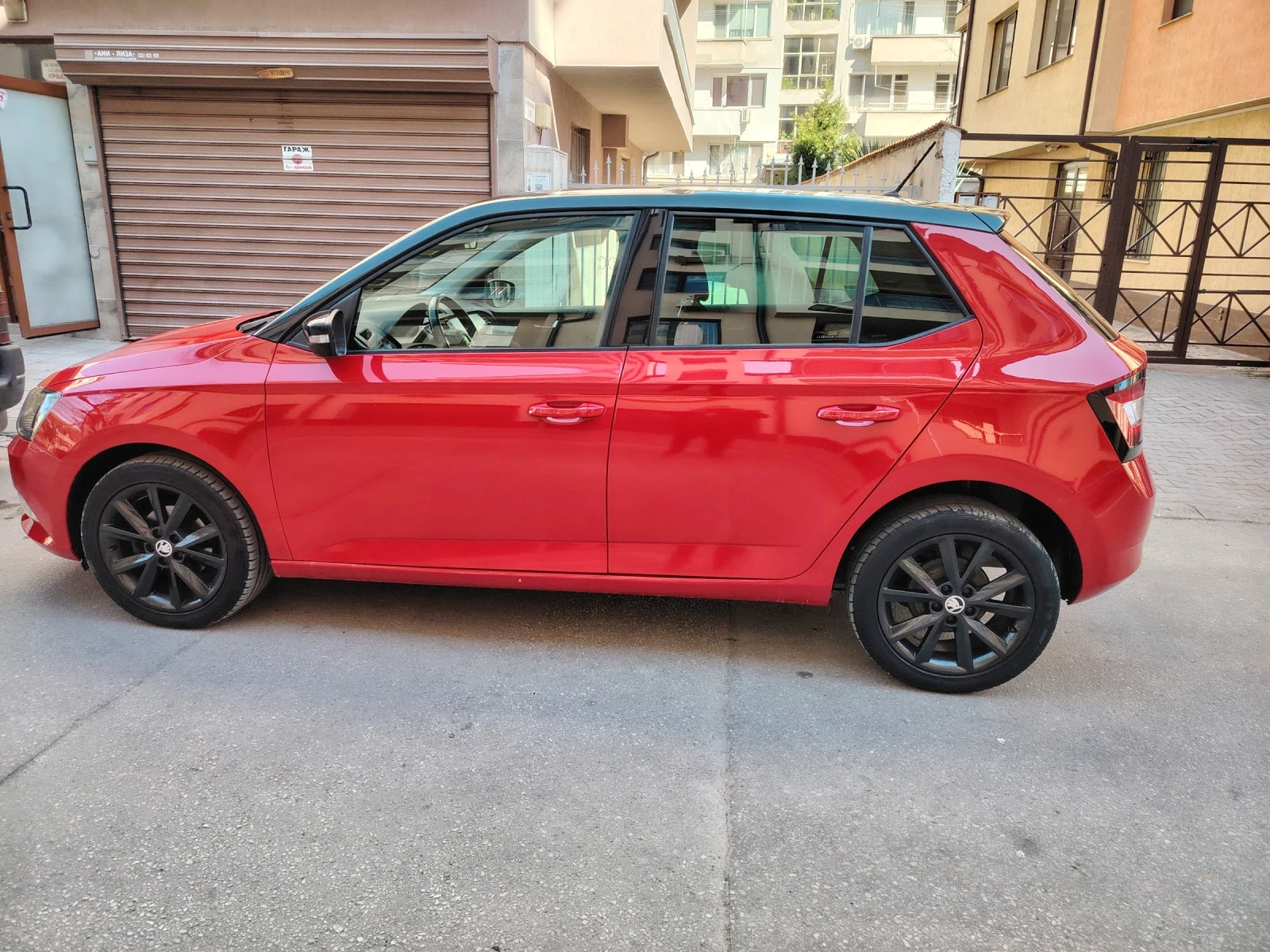 Skoda Fabia 1.0 MPI, снимка 4 - Автомобили и джипове - 53863789