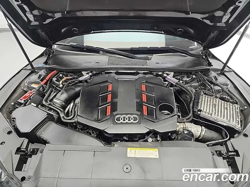 Audi S7 DISTRONIC / BANG&OLUFSEN / MATRIX , снимка 5 - Автомобили и джипове - 53930692