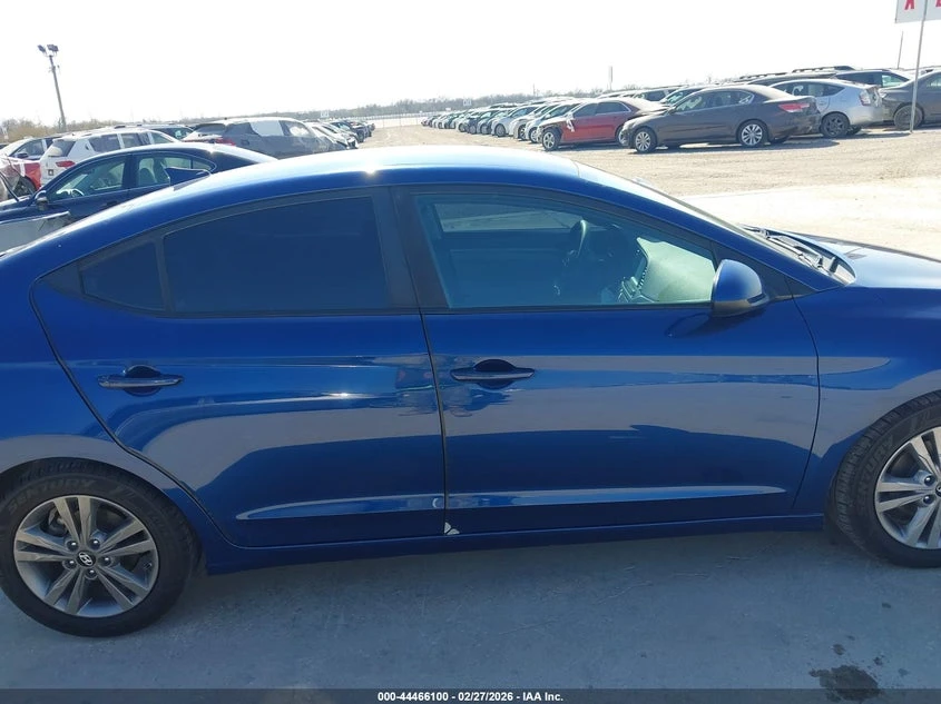 Hyundai Elantra 2.0L I-4 DOHC, VVT, 147HP Front Wheel Drive | Mobile.bg � ����������� 13
