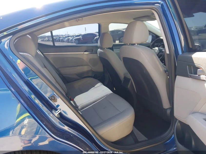 Hyundai Elantra 2.0L I-4 DOHC, VVT, 147HP Front Wheel Drive | Mobile.bg � ����������� 8