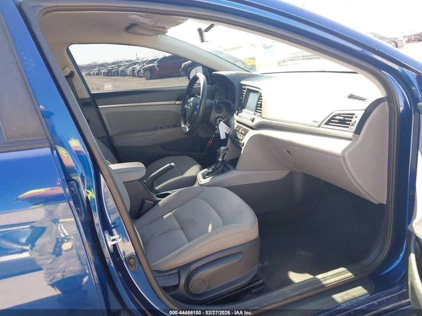 Hyundai Elantra 2.0L I-4 DOHC, VVT, 147HP Front Wheel Drive | Mobile.bg � ����������� 5