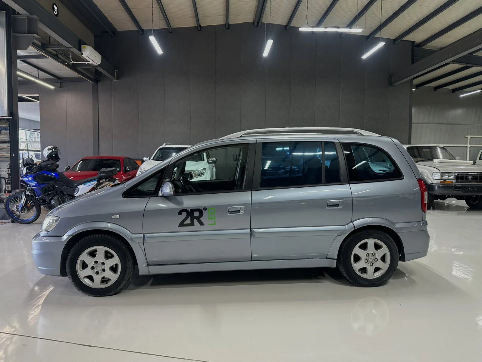 Opel Zafira OPC-пакет , снимка 4 - Автомобили и джипове - 54561650