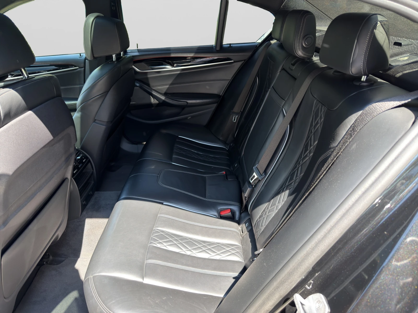 BMW 540 i xDrive, снимка 10 - Автомобили и джипове - 54630499