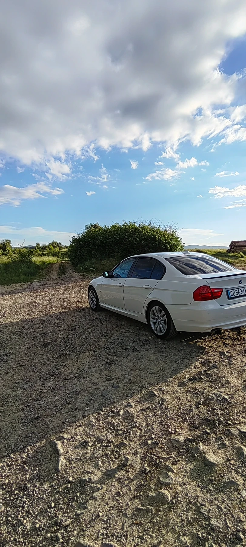 BMW 320, снимка 2 - Автомобили и джипове - 54730554