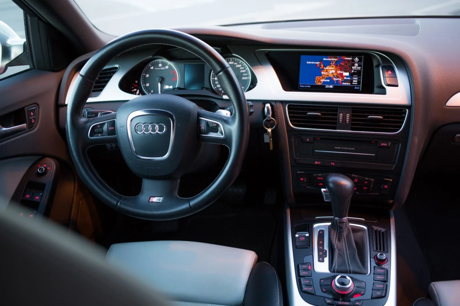 Audi S4 3.0 TFSI SWISS, снимка 9 - Автомобили и джипове - 54799963